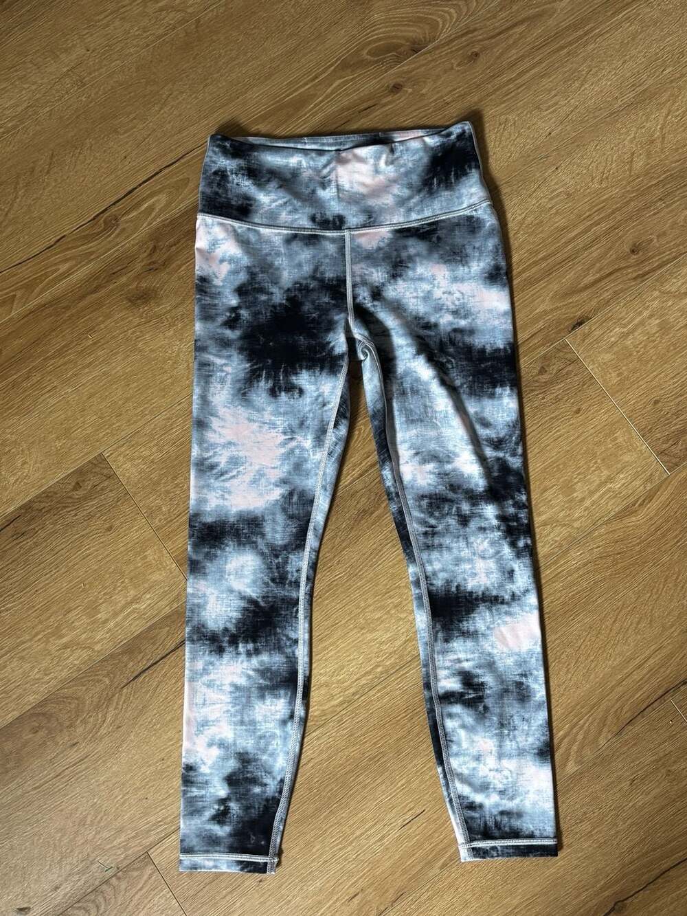Athleta Elation Ice Dye 7/8 Tight Size S